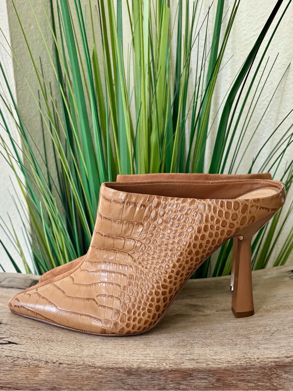 Gibson Latimer Tan Croc-Embossed Pointed-Toe Mule Heels